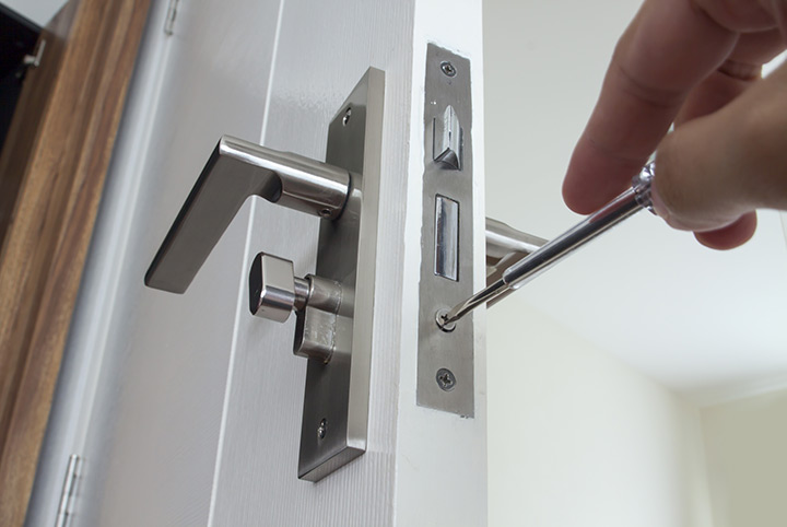 Our local locksmiths are able to repair and install door locks for properties in Newark On Trent and the local area.